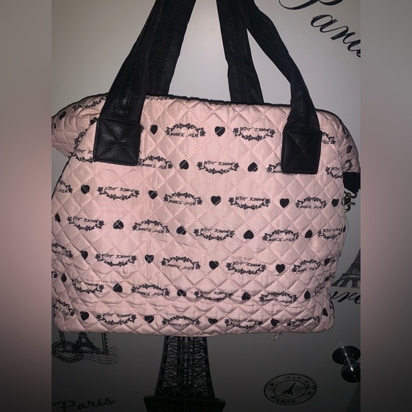 Betsy Johnson overnight bag - Picture 2 of 5